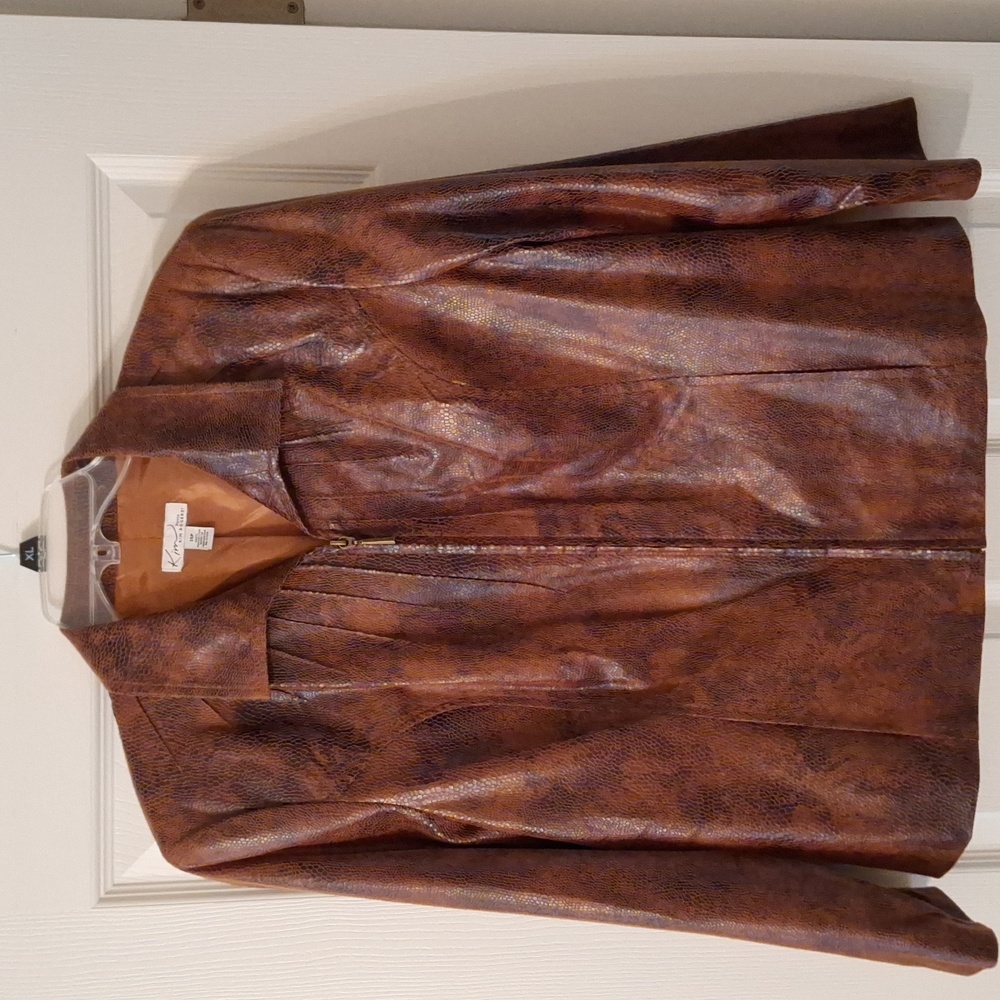 Faux snakeskin jacket & tank